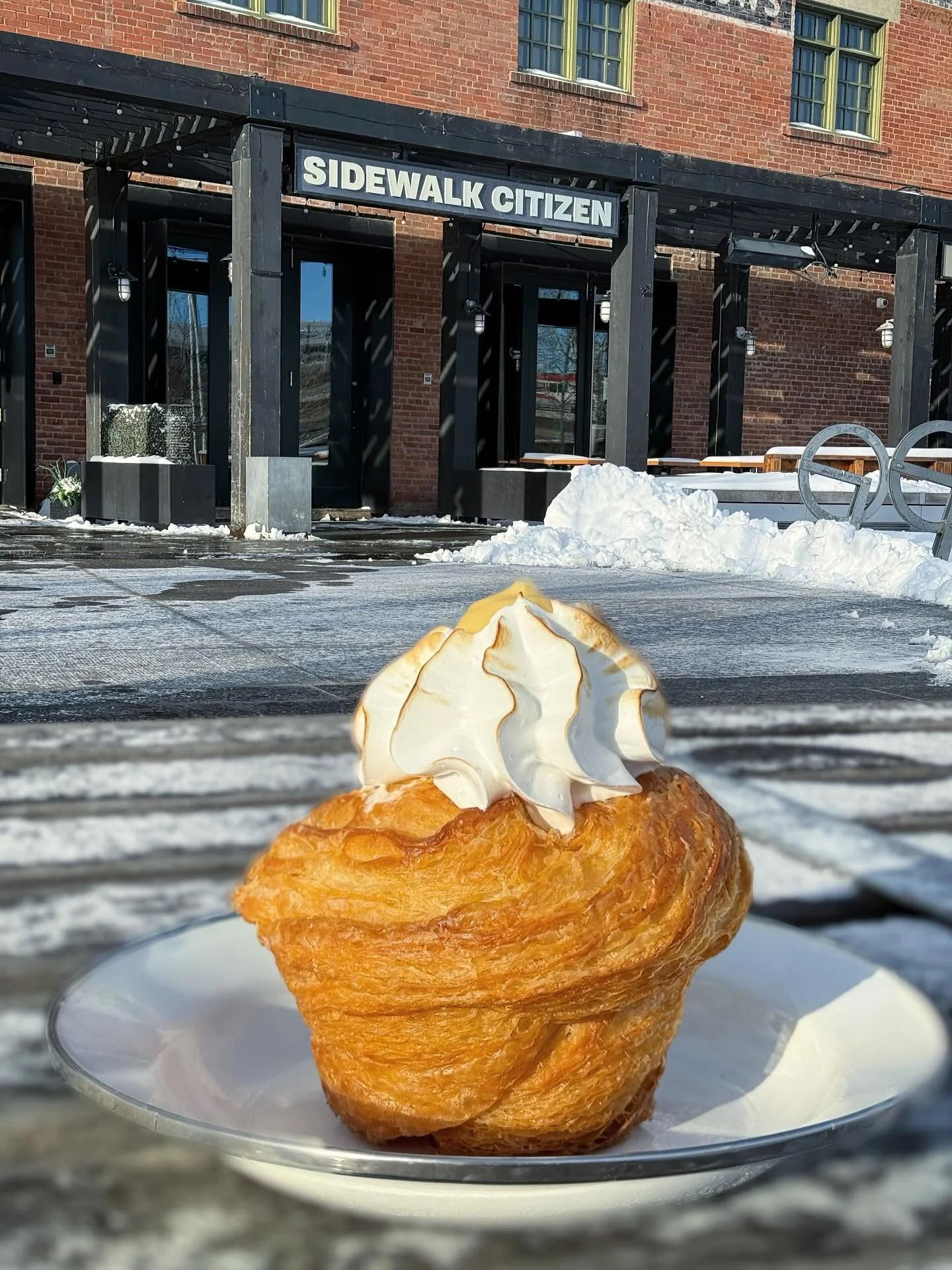 If you&rsquo;ve ever wondered what it was like to eat sunshine, our Lemon Meringue Cruffins have got you covered. Available Friday- Sunday for $8 🍋 🍋 🍋 
.
.
.
.
#yyc #yyceats #yycbakery #yycnow