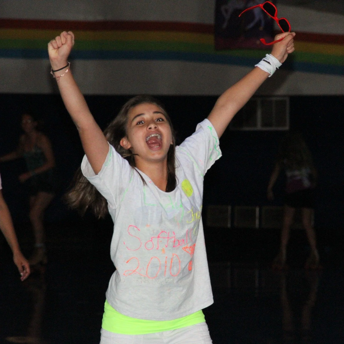 TBT: Mariana and Sophy! Had visits with both former campers this week! Count me double lucky! Mariana found her name on the silo and Sophy introduced me to her new travel companion, Stitch!
#hameaufarm #hameaufarminthebigvalley
