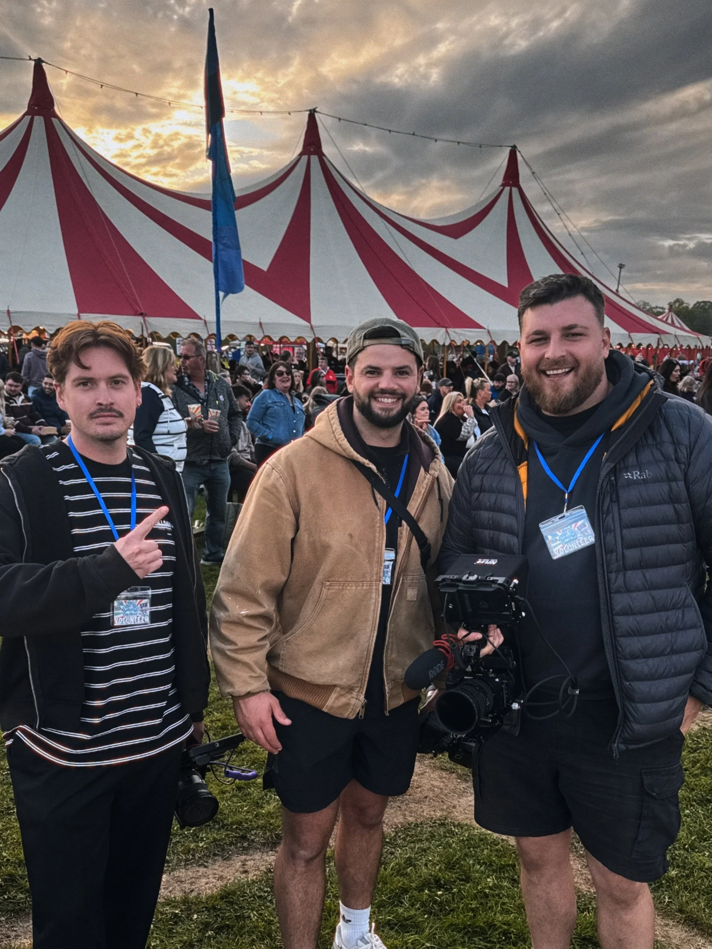 On the weekend we had the pleasure of shooting photo and video content for @whitlandstreetfoodfest .We had an amazing day capturing all the different food ventures and live acts which where incredible! And yes we ate plenty of food. 🎤🍔

The team wh