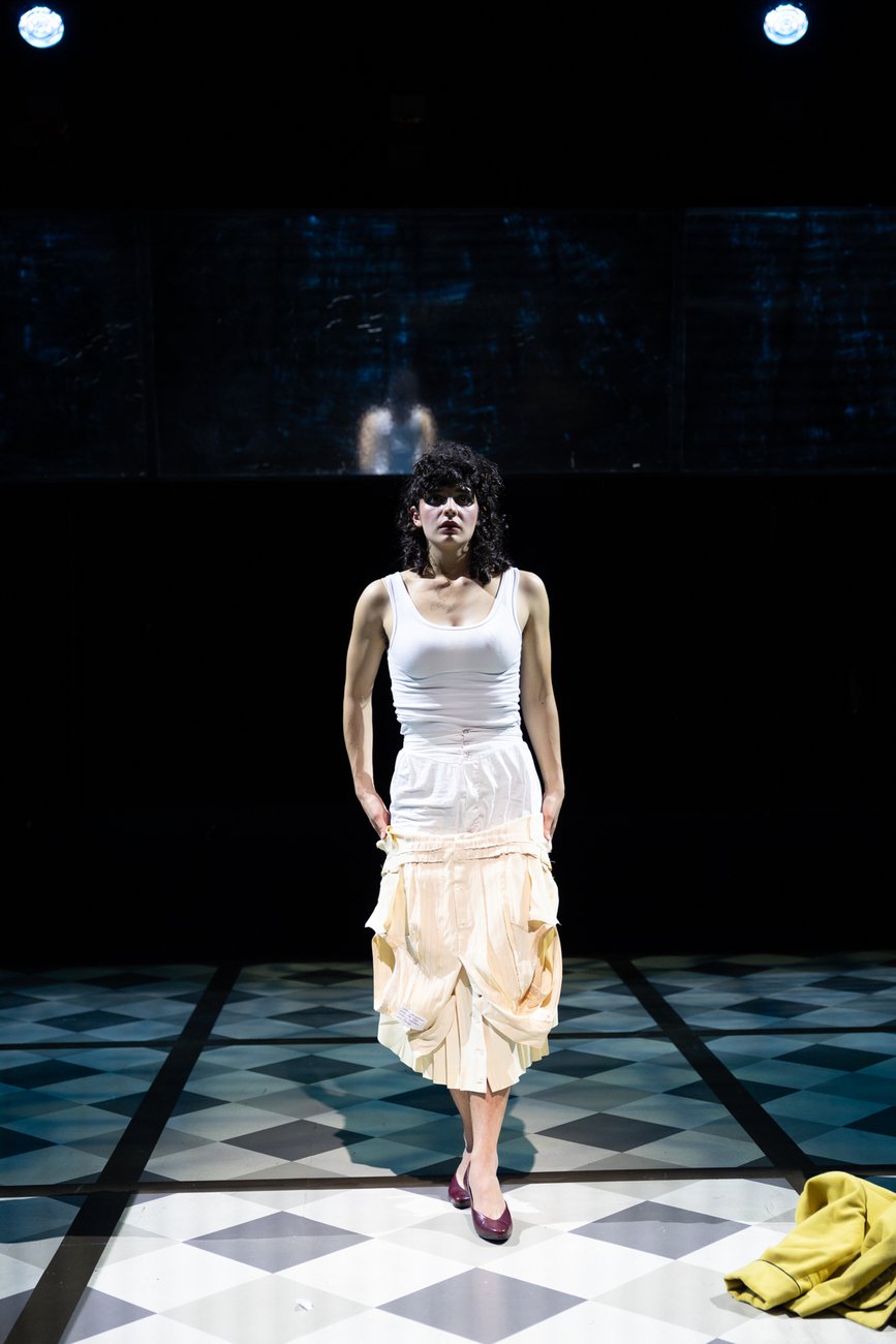 Ellen Nikbakht Machinal