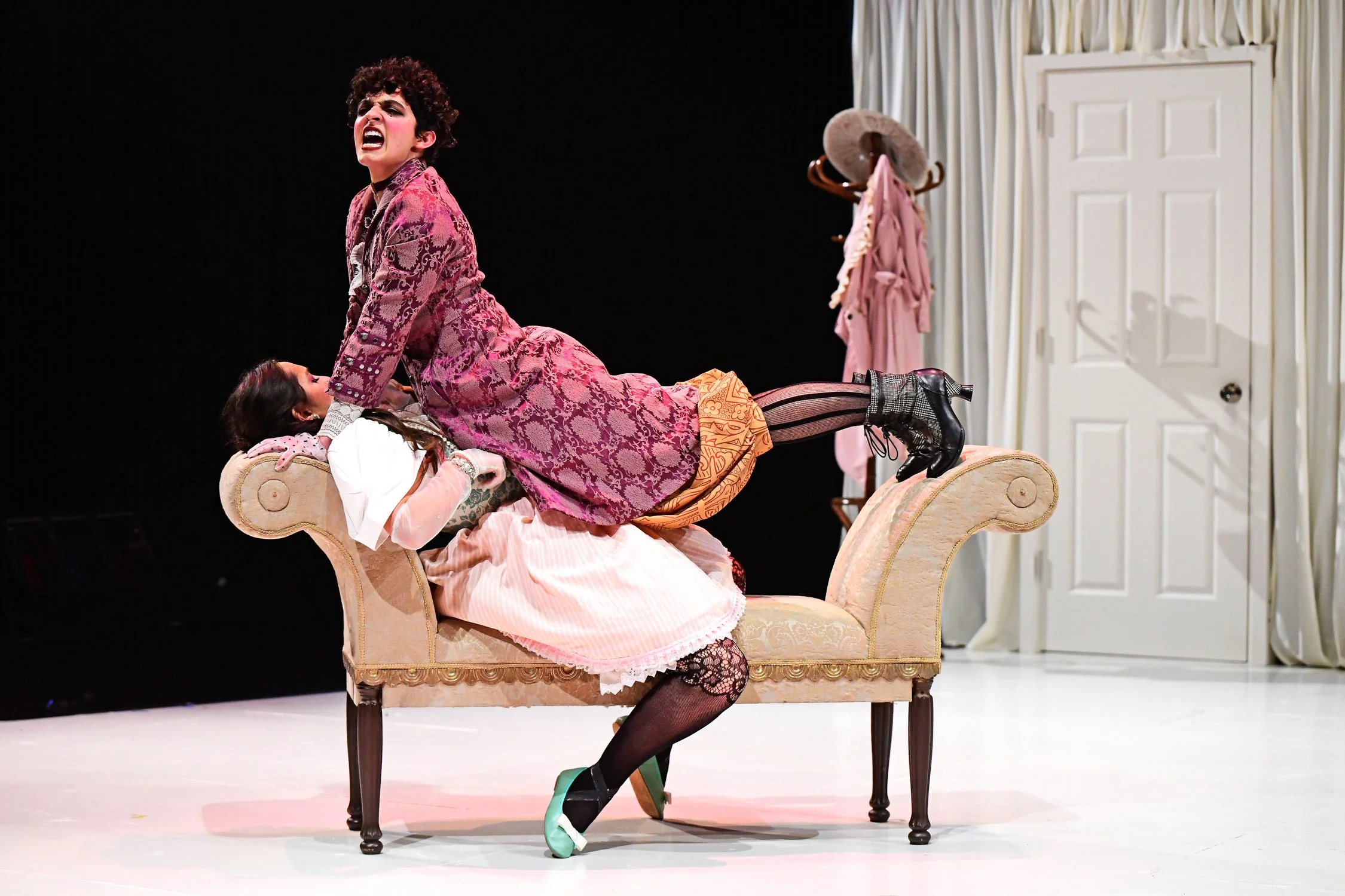 Ellen Nikbakht A Flea in Her Rear