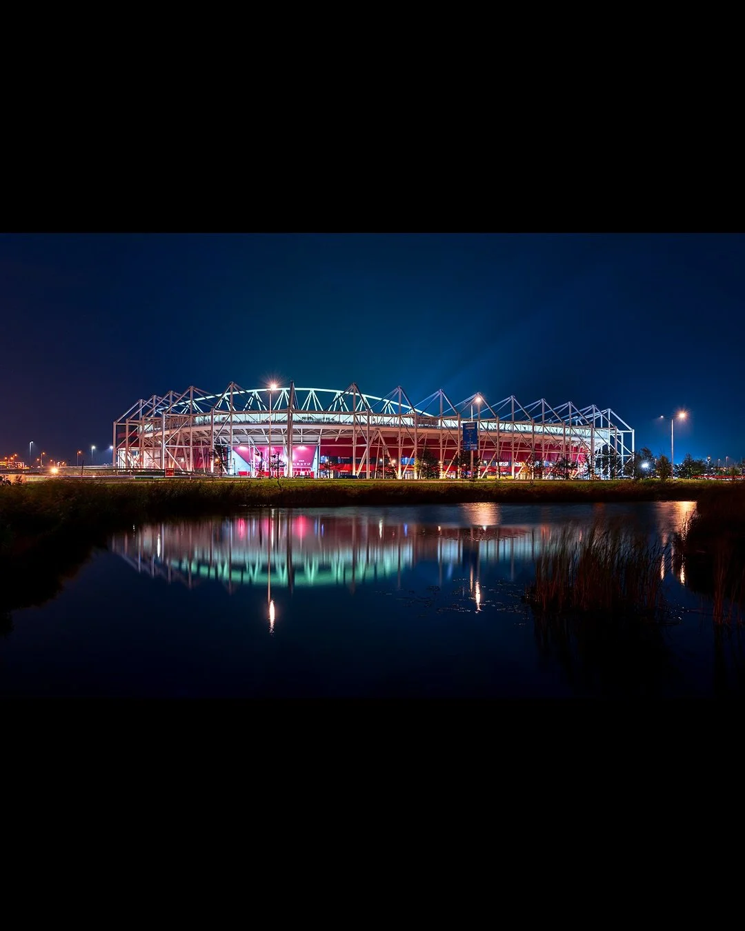 AFAS STADIUM

#bluehourphotography #az #azalkmaar #cameraland_nl 
#super_holland #cameranu_nl #oogvoornoordholland #alkmaar #alkmaar_tours #alkmaarfotograaf #kameraexpress