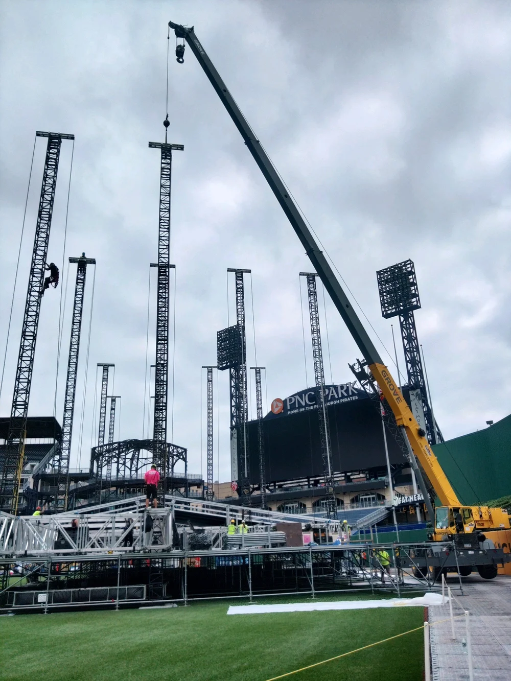 Explore Our Impressive Crane Rental Portfolio at Allegheny Crane Rental