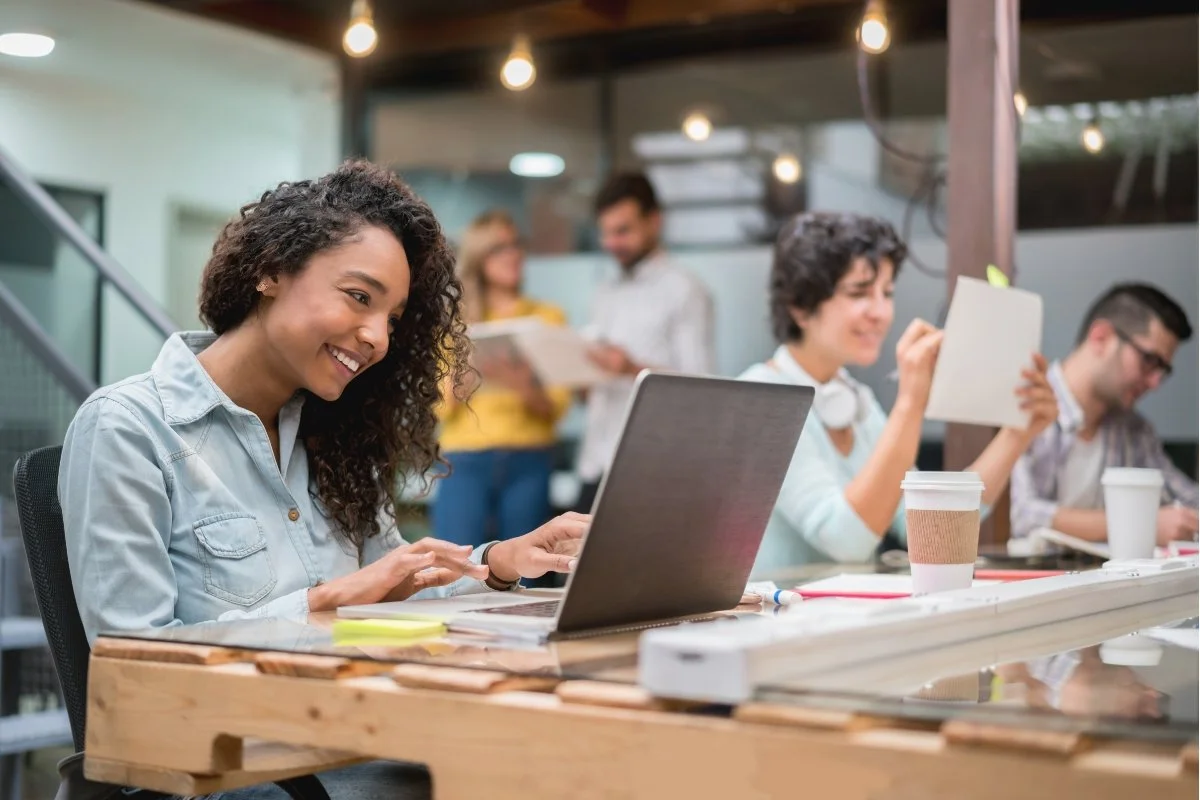 Coworking vs. Home Office: ¿qué opción es mejor para ti?