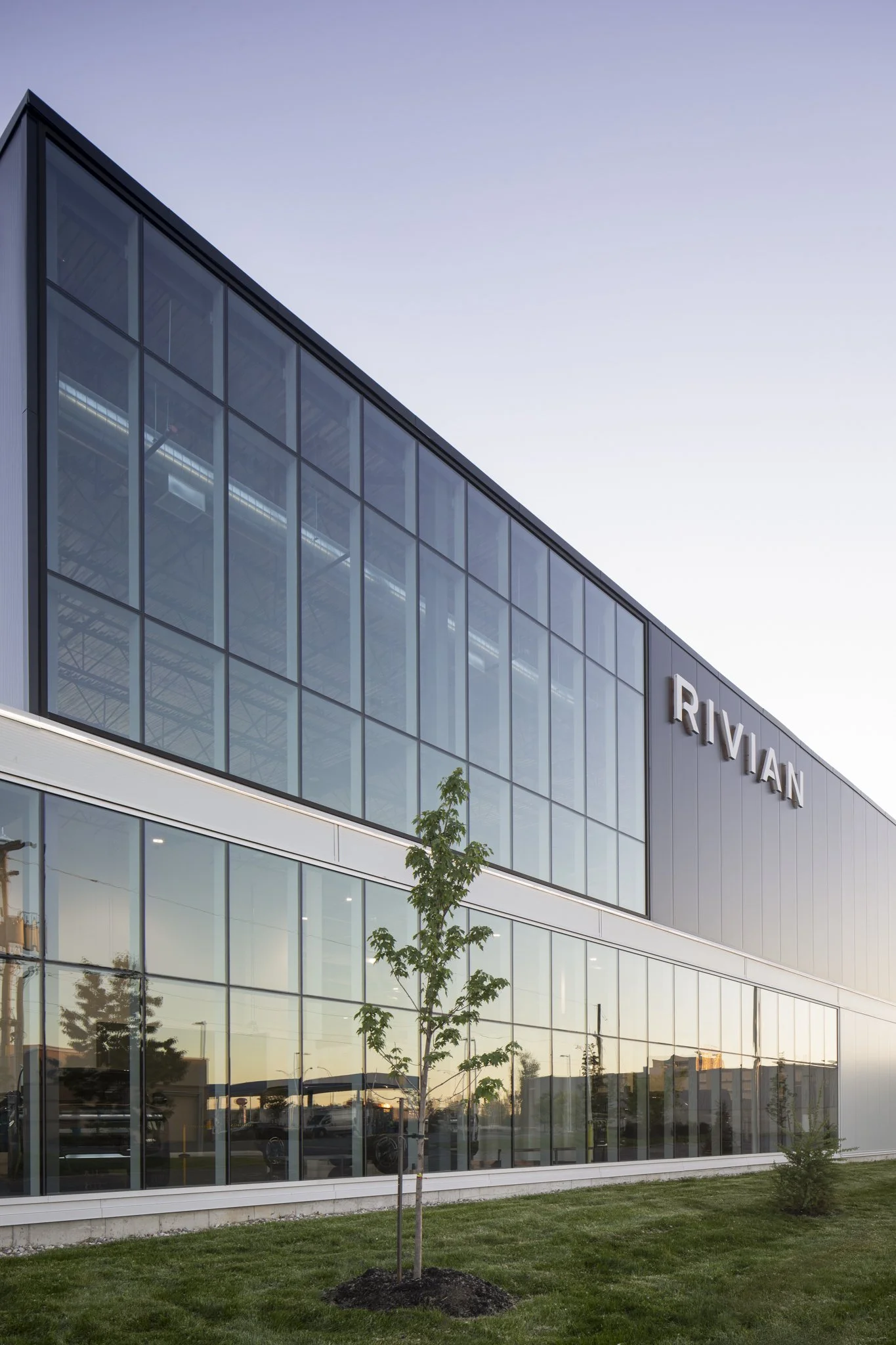 JPEG-LR-RIVIAN-4.jpg