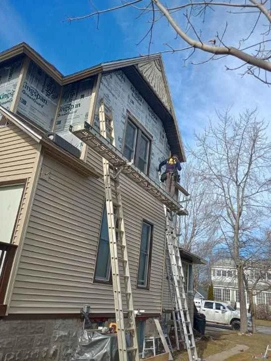 How Do You Know When It’s Time to Replace Your Siding?