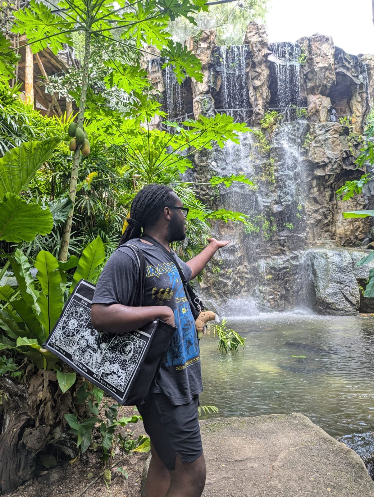 Student Spotlight: Jaylen Minard in Thailand
