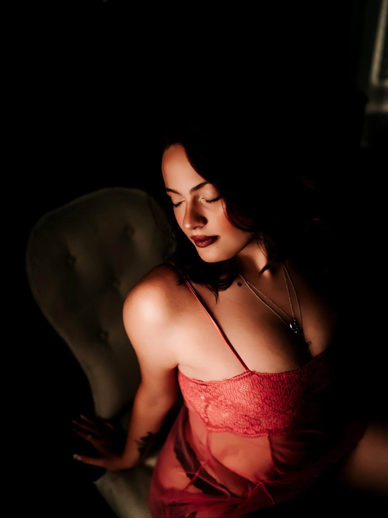 Leaving for Alaska tomorrow and wooooo, I&rsquo;ve got a packed schedule. If you want to see me when I&rsquo;m back in January, please reach out! I&rsquo;d love to get you on my calendar. After January I won&rsquo;t be back for boudoir until the summ