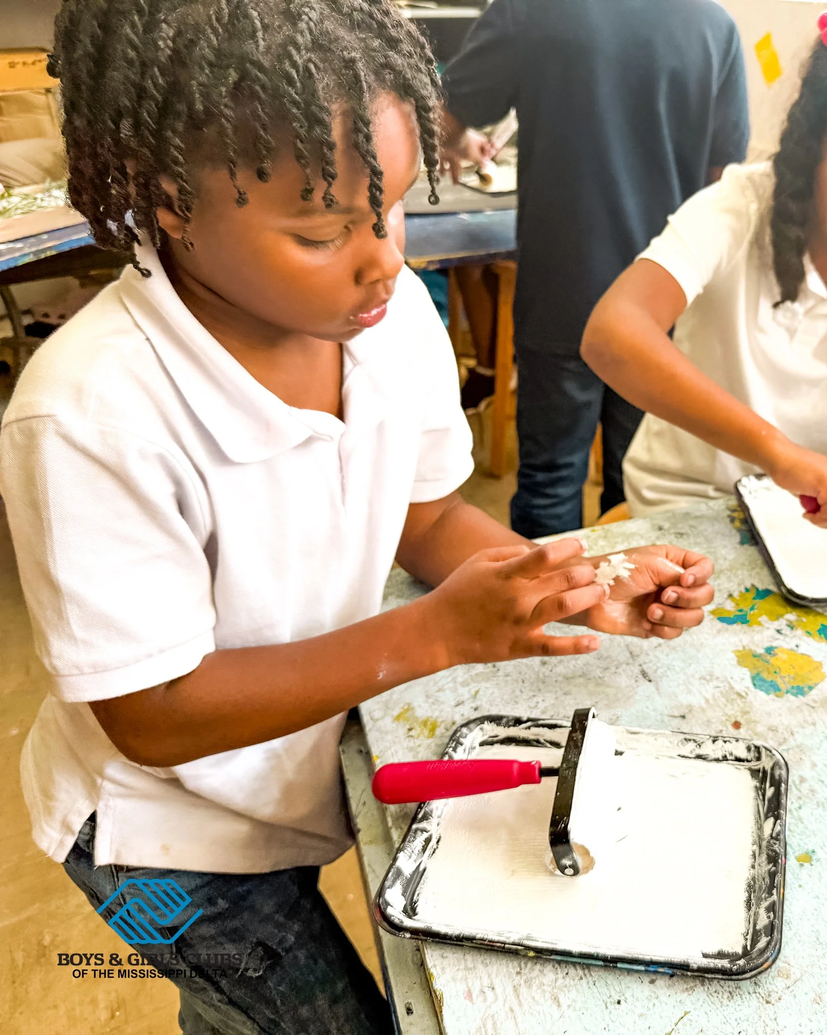 Unlocking creativity one brushstroke at a time! 🎨✨

This week at our Grenada Club, our amazing art teacher, Ms. Yolande van Heerden, guided our members through a fantastic project. It&rsquo;s more than just art&mdash;it&rsquo;s about expressing them