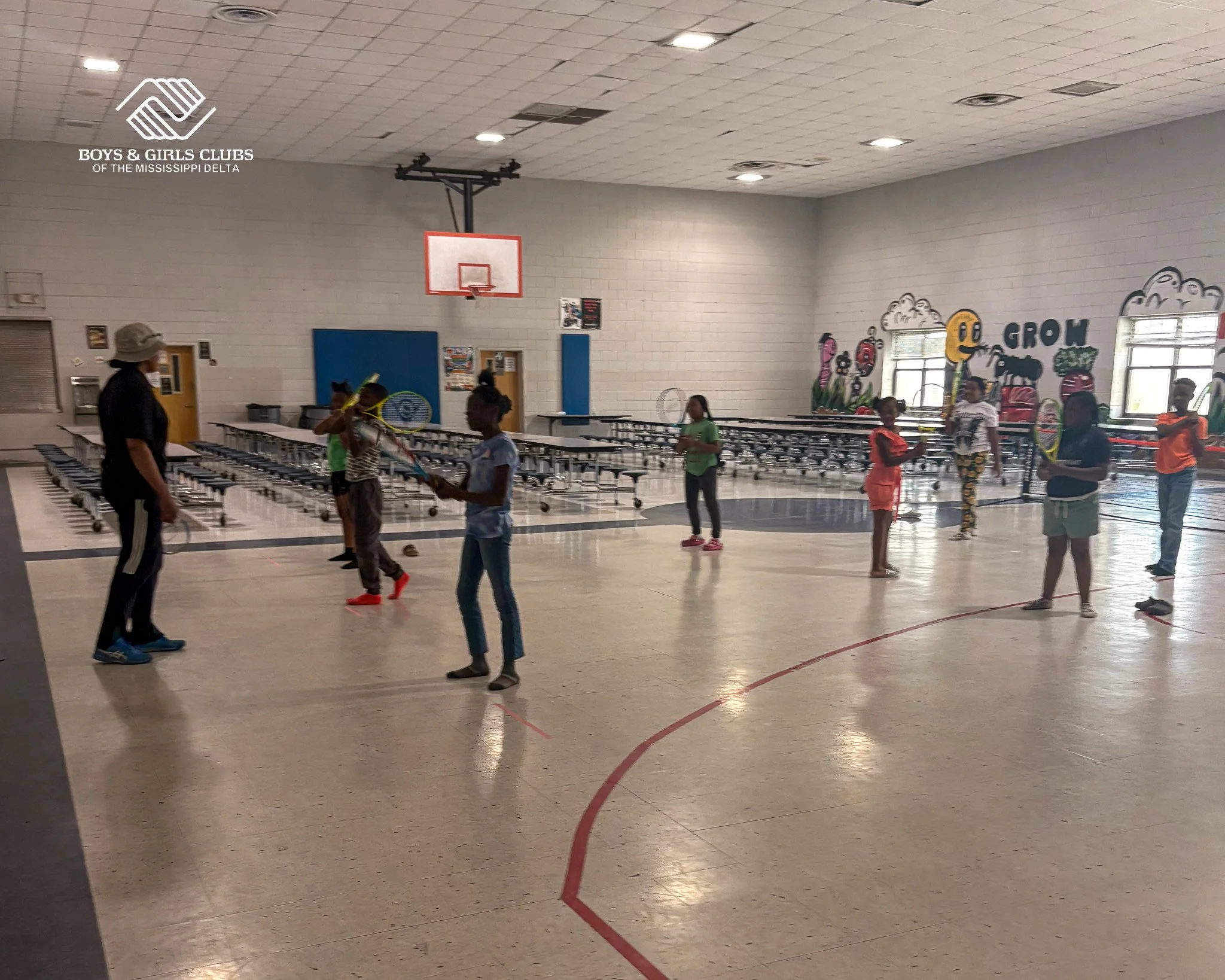 Serving up tennis, touchdowns, and tomorrow&rsquo;s leaders. 🎾🏈

Summer at the Clarksdale Club looks like this:
✔️ Indoor tennis practice
✔️ Outdoor football with friends
✔️ Long lunch tables full of laughter
✔️ Teens and little ones smiling &ndash