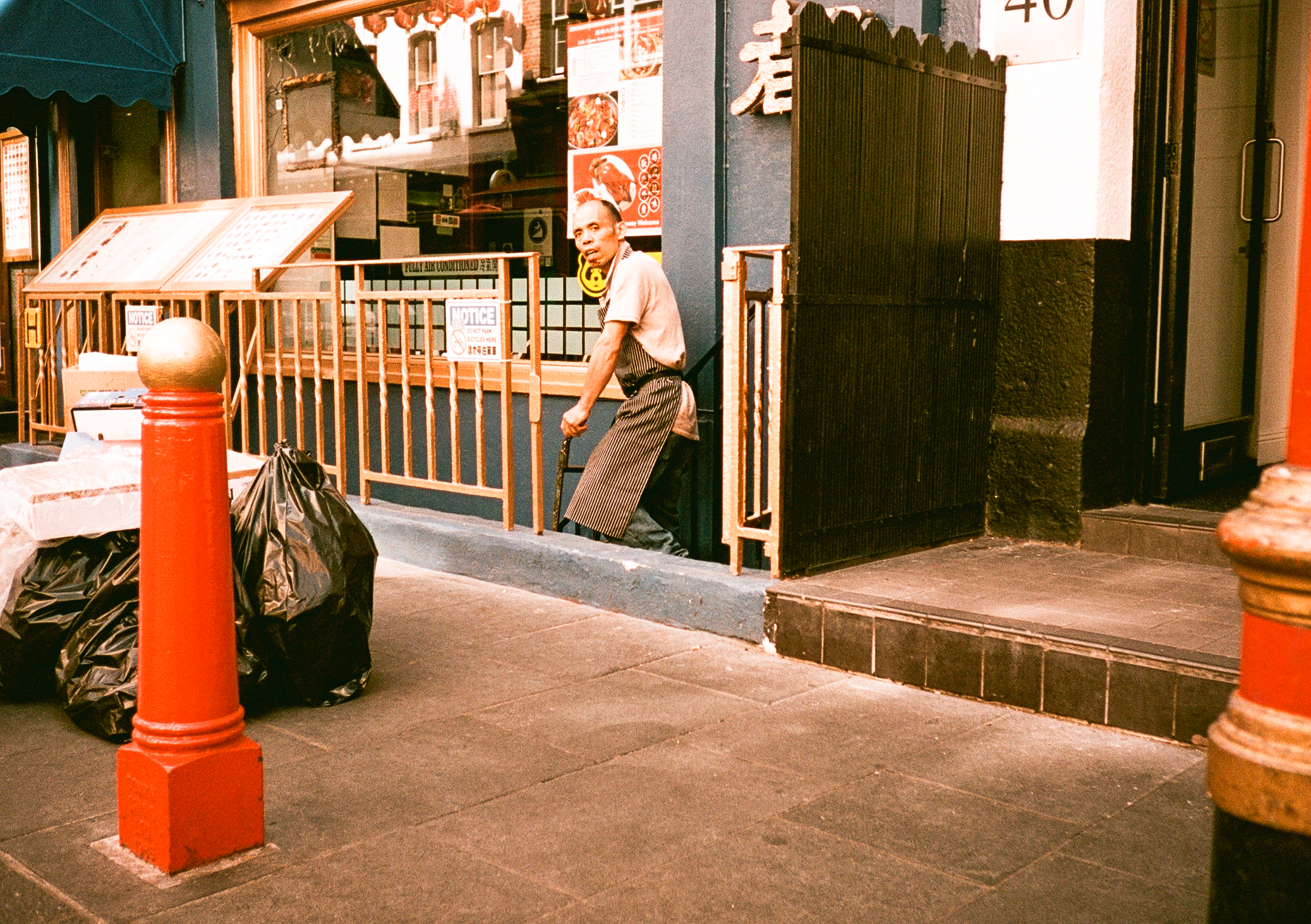 Pentax 17 - Aeronega 100