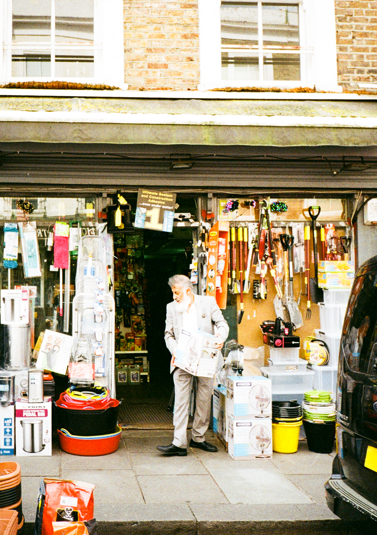 Pentax 17 - Kodak gold 200