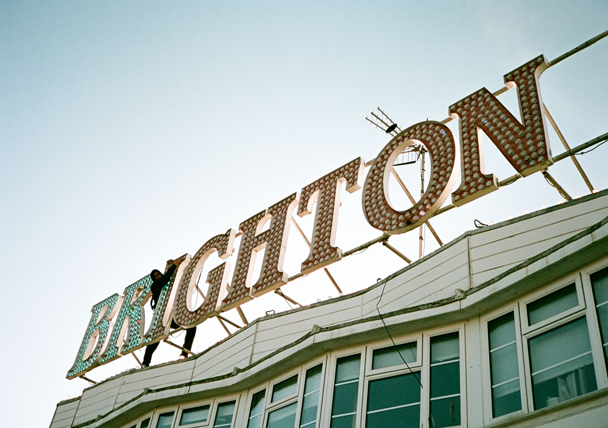 Pentax 17 - Drangon Film NO.CI 100