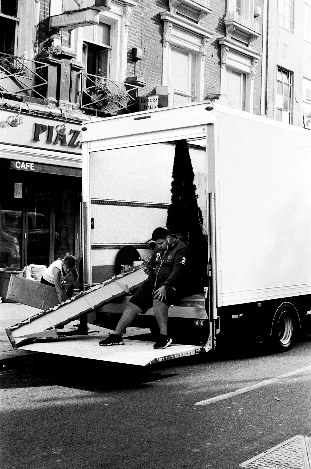 Olympus om 1 - ilford  hp5