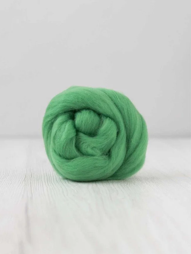 Meadow Wool Roving.jpg
