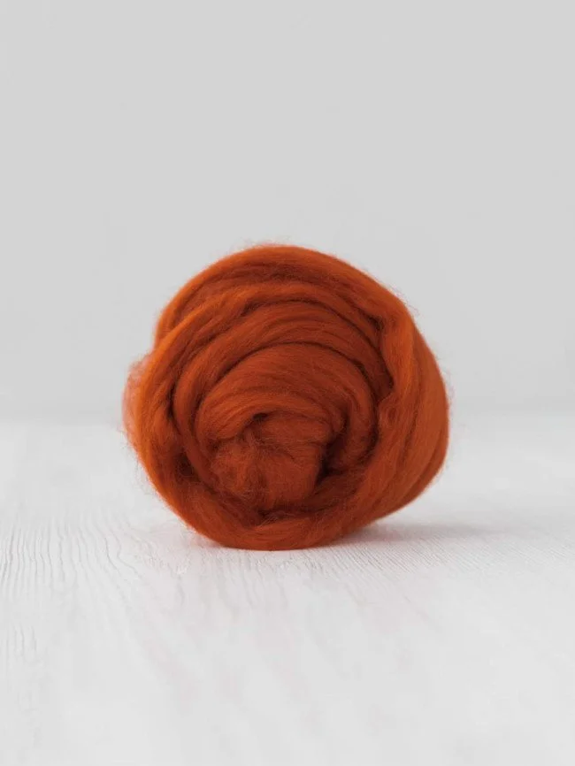 Rust Wool Roving.jpg