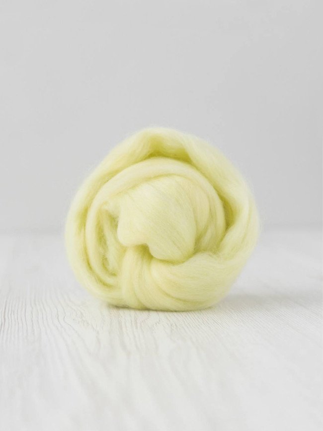 Light Wool Roving.jpg