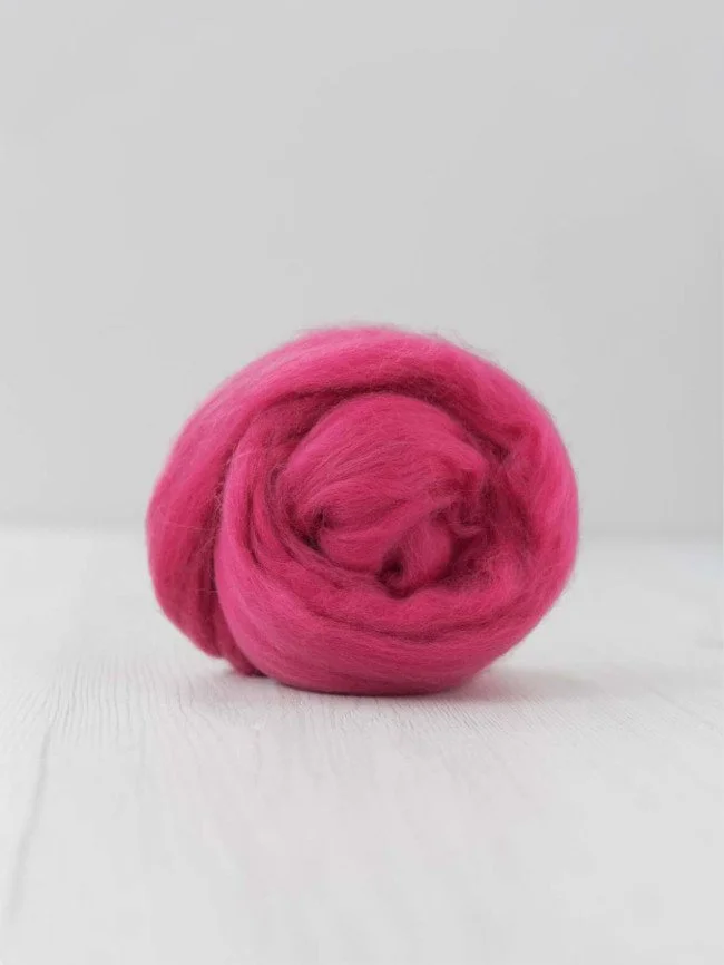 Raspberry Wool Roving.jpg