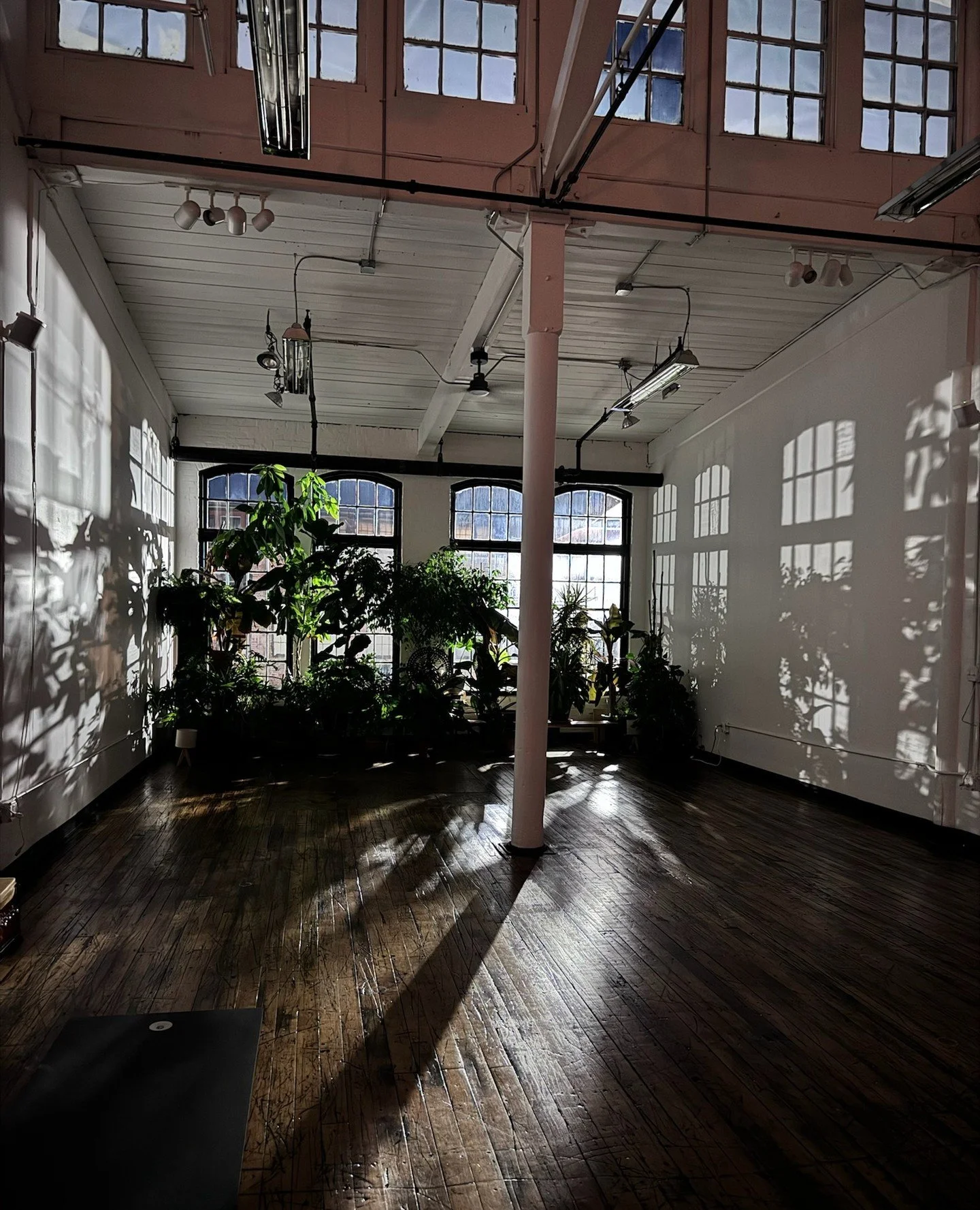 Golden light, long shadows, and space to ground. October evenings remind us that change is a practice, too. Find your rhythm in the season of balance.