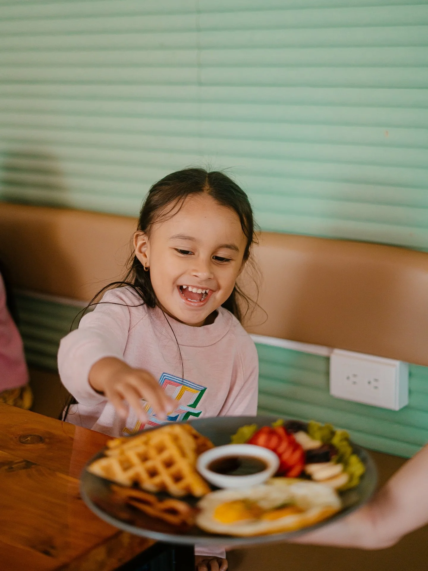 Proof that waffles make everything better 😄🧇
Come try them for yourself! 3 delicious options to choose from.