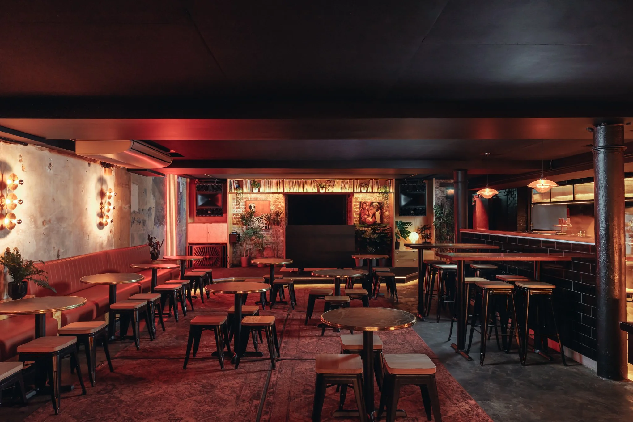 LOWRES_WAX_LOUNGE_SHOOT02_2024_DUNCOGRAPHIC-1.jpg