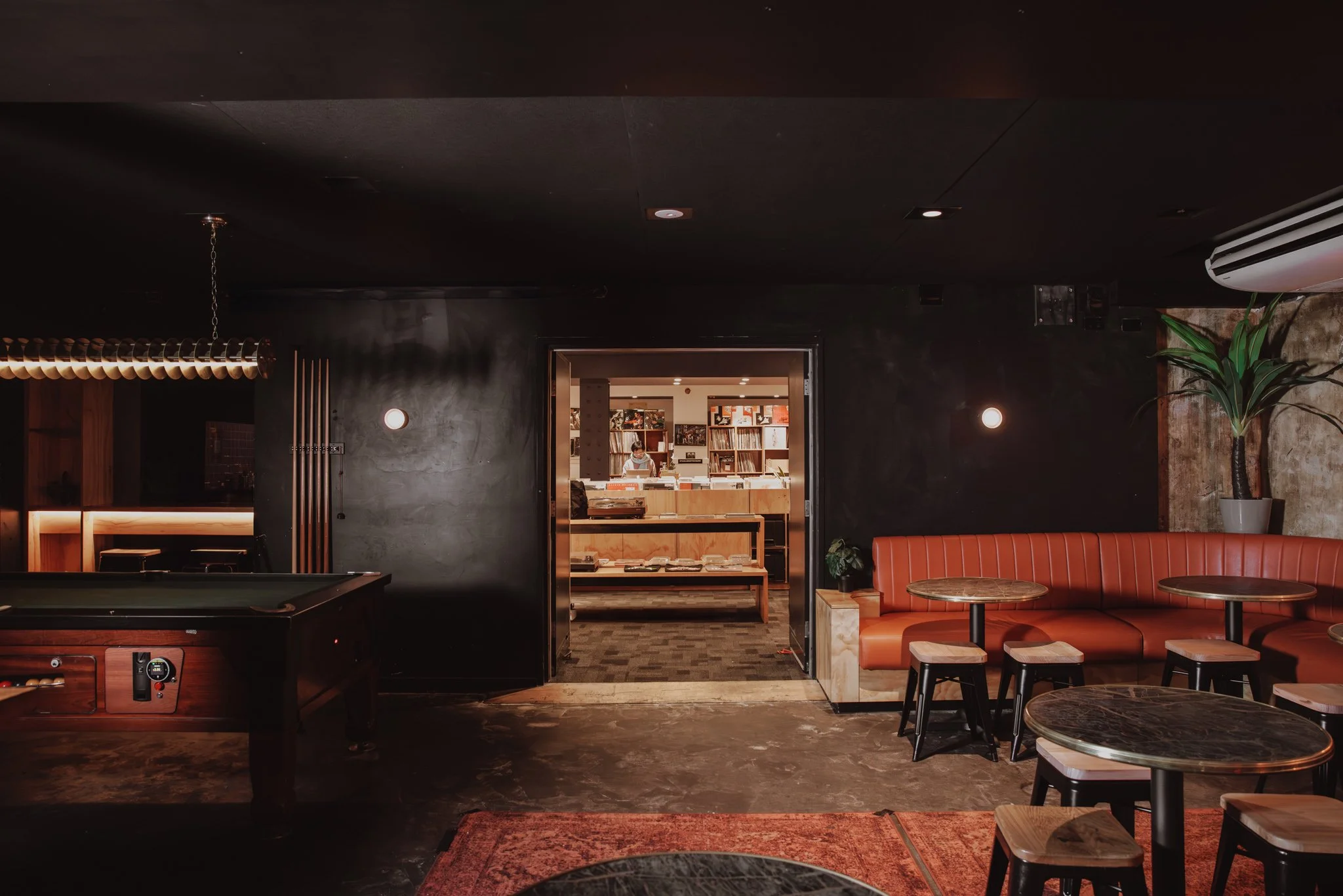 LOWRES_WAX_LOUNGE_SHOOT02_2024_DUNCOGRAPHIC-182.jpg