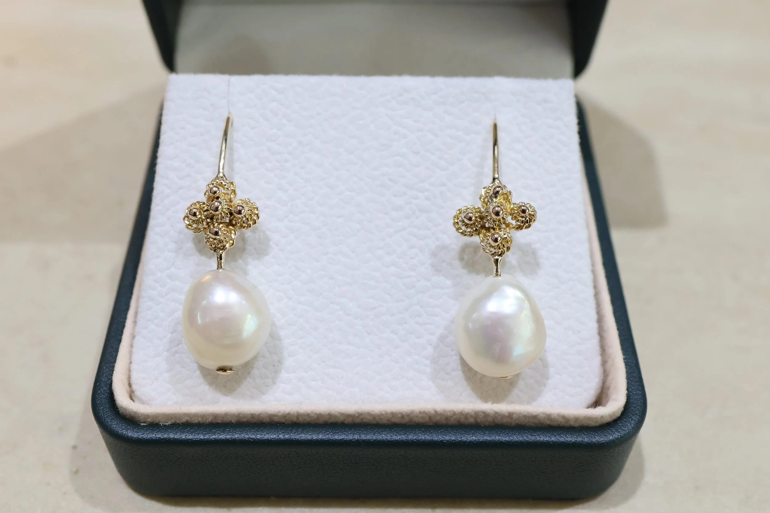 9/15ct Yellow Gold Motif Freshwater Pearl Thread Earrings
