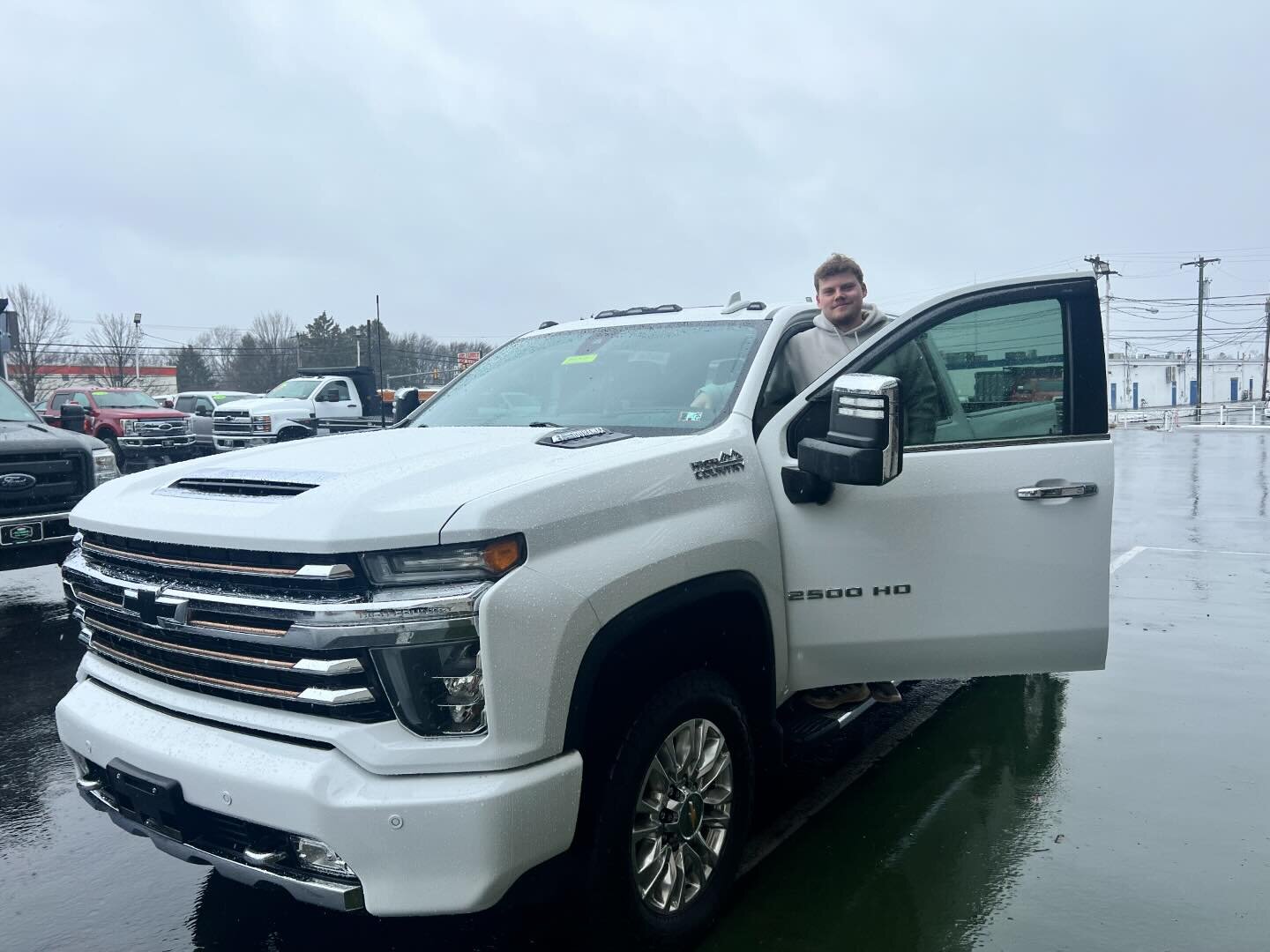 Congrats to Ben on his 2020 Chevy 2500 High Country DuraMax Diesel! We appreciate you making the trip down from New York, safe travels home 🙏