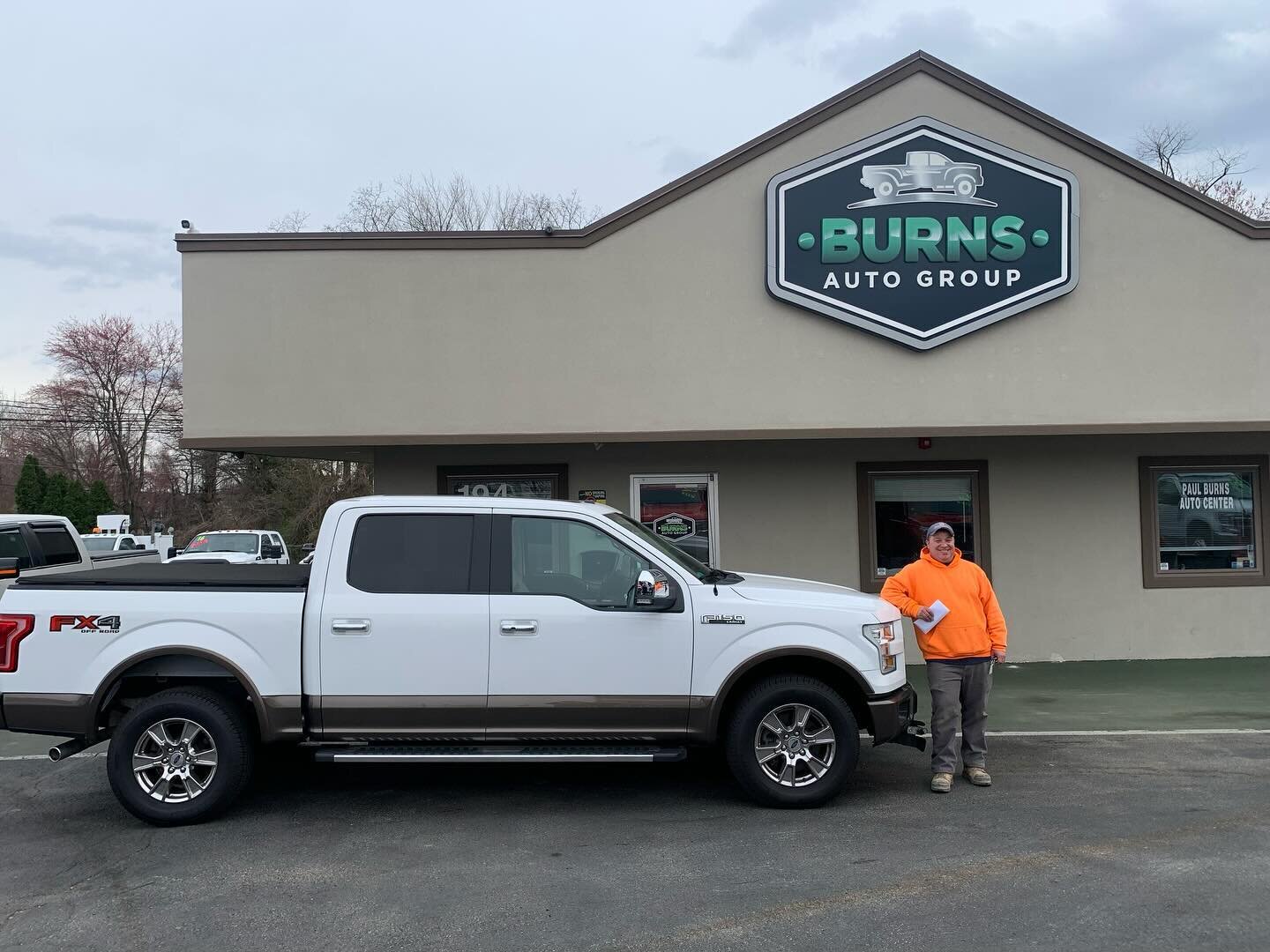 Congrats to Pete on his 2015 Ford F-150 Lariat! We appreciate you making the trip after work. Enjoy the ride, it was a pleasure to work with you 😎