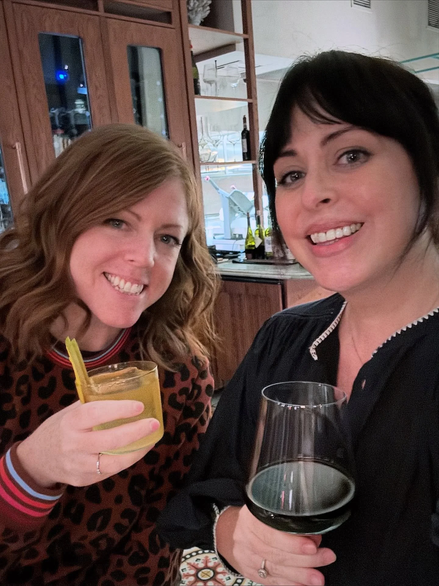 Fun little rendezvous down to La Jolla last night with my gurl to see @lauralynnejackson speak about her new book. It was a delightful little evening 🖤