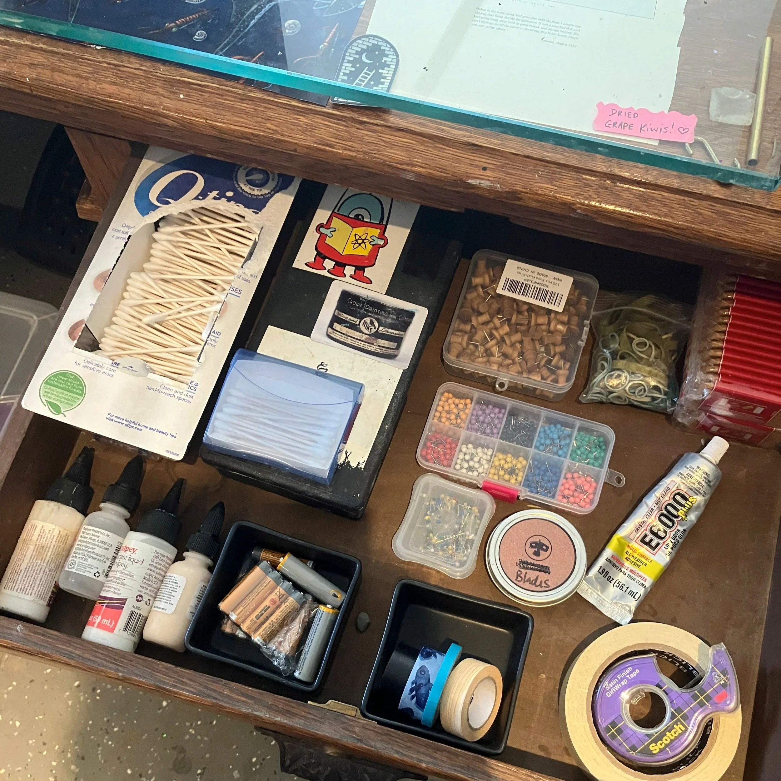 desk-after-drawer-1-touchup.jpg