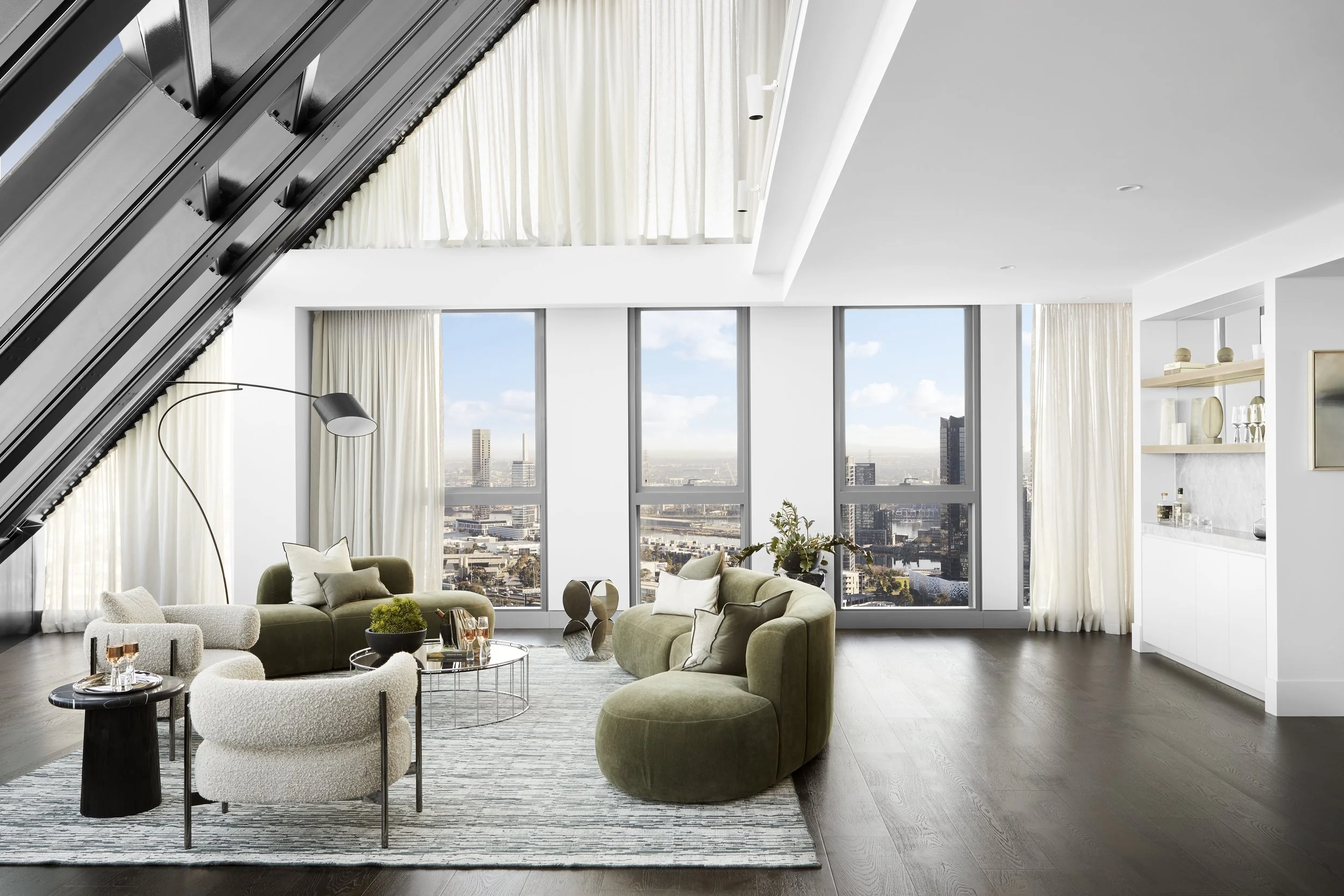 Penthouse 3001，R.Iconic