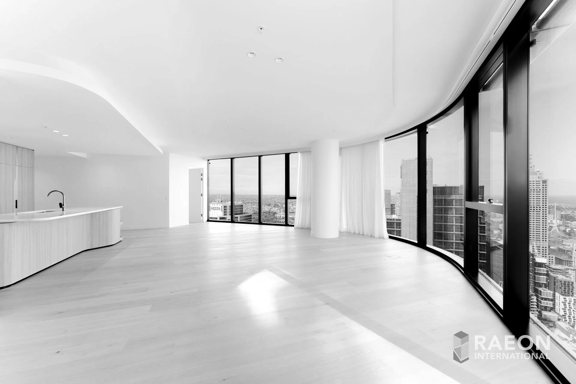 SOLD - Residence 5504, Sapphire by the Garden