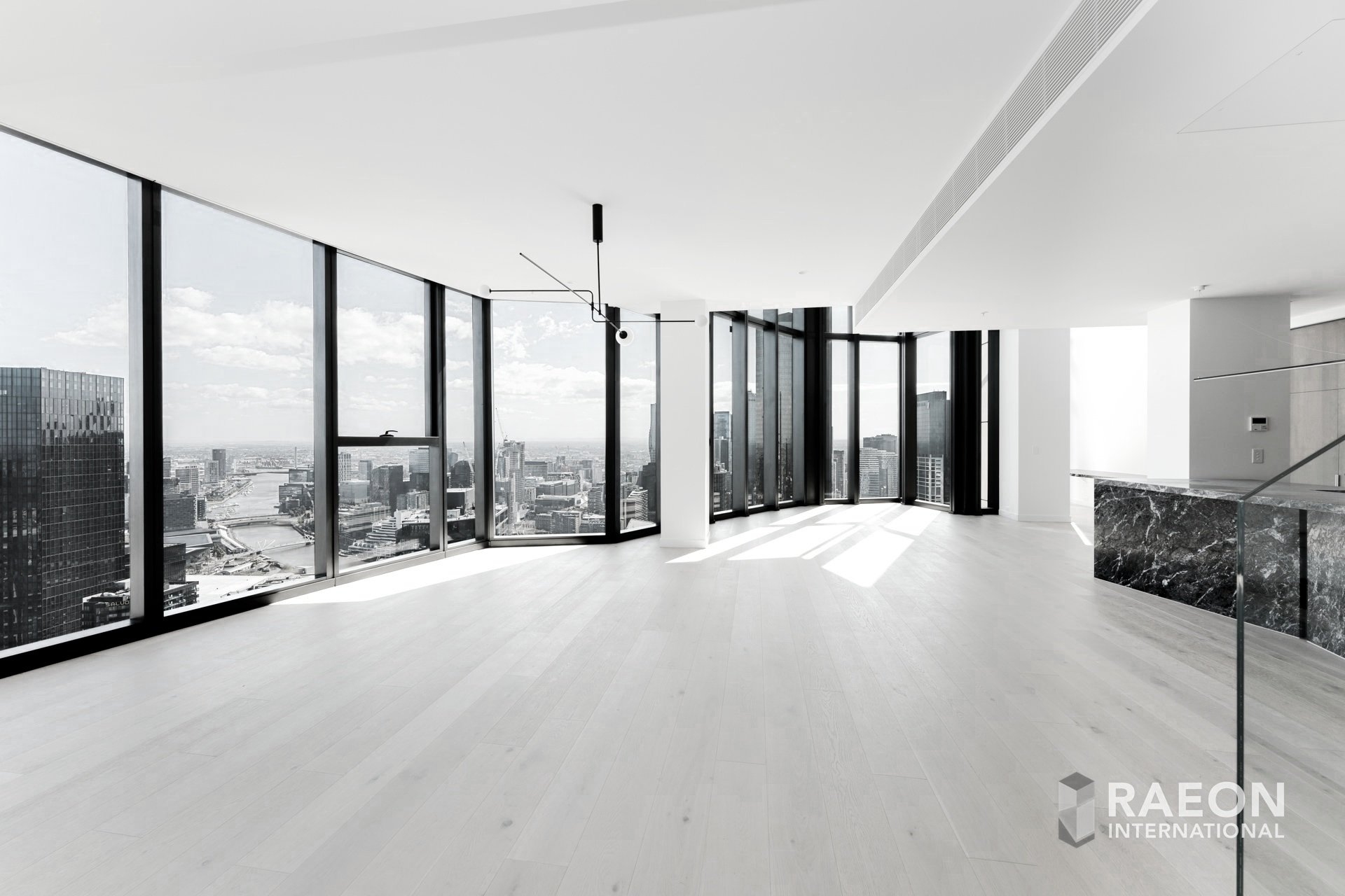 SOLD - Penthouse 5204W, Melbourne Square