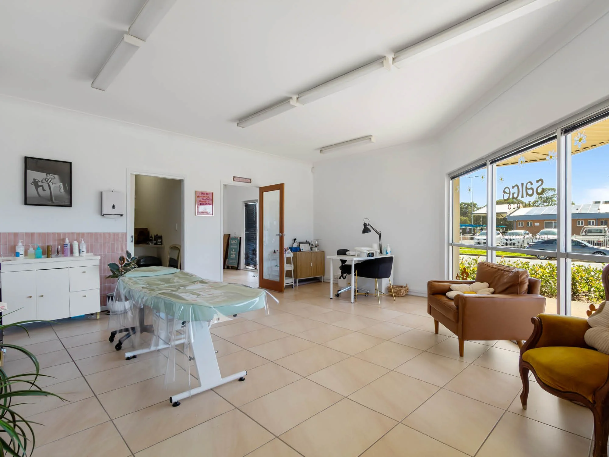 GV 1&2, 1 Kallara - Outlines HR Web Images18.jpg