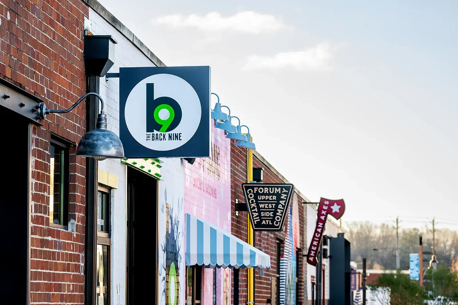 rcc-back-nine-golf-west-midtown-exterior-signage-01.webp