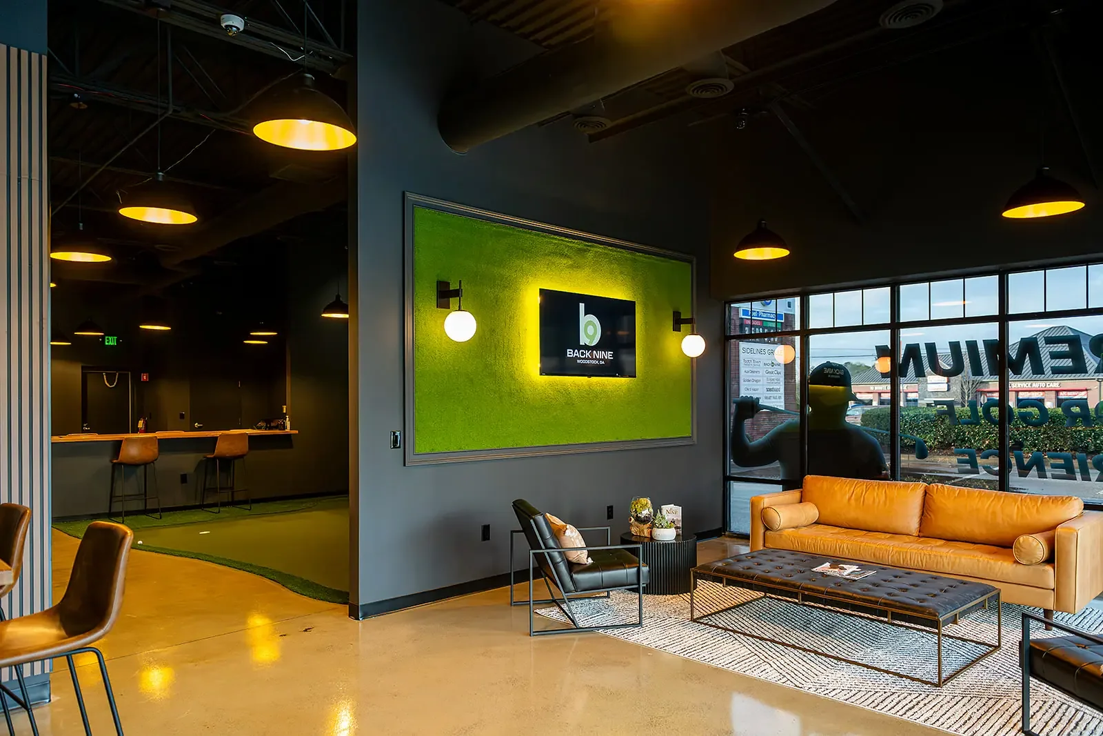 rcc-back-nine-golf-holly-springs-lounge-entry-02.webp