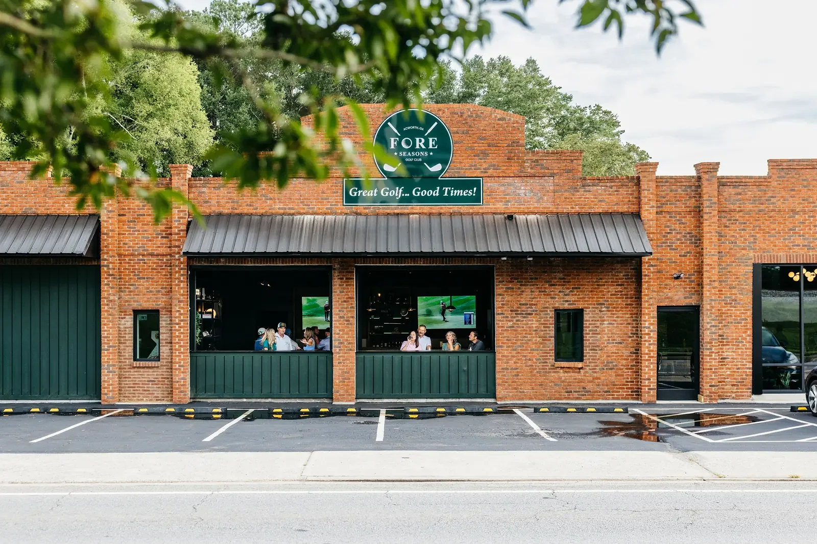 rcc-fore-seasons-golf-acworth-exterior-storefront-01.webp