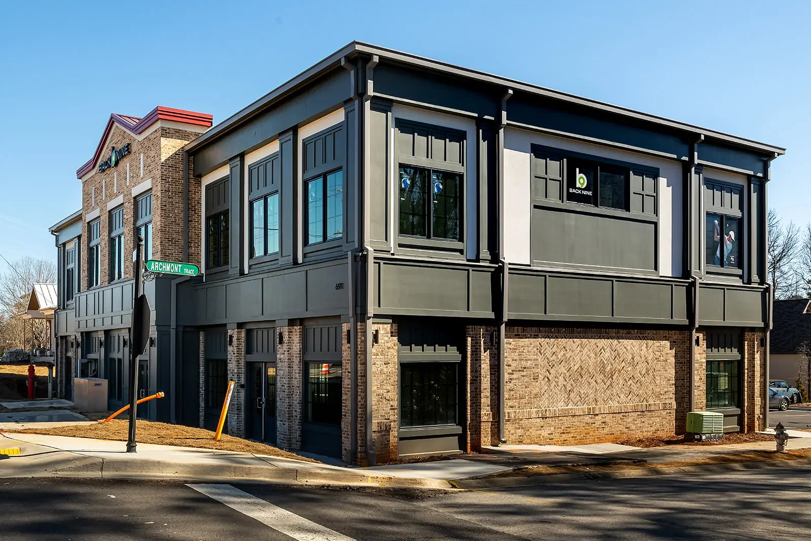 rcc-back-nine-golf-alpharetta-exterior-corner-01.webp
