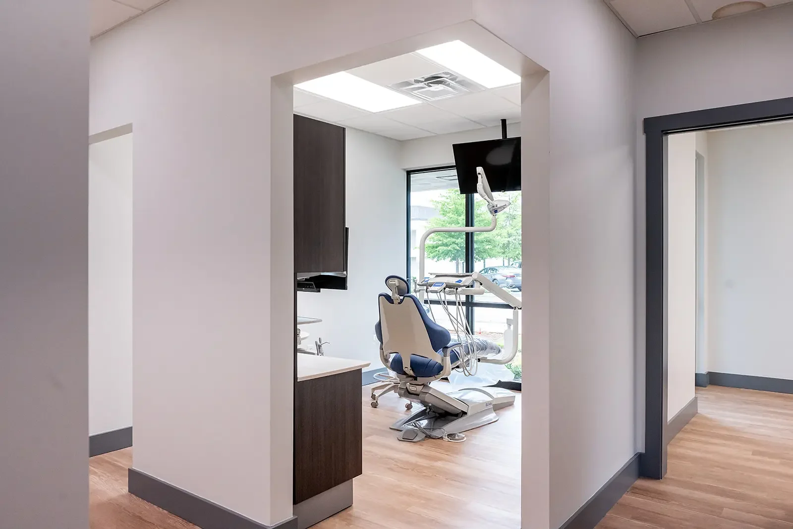 rcc-gainesville-dental-treatment-room-entry.webp