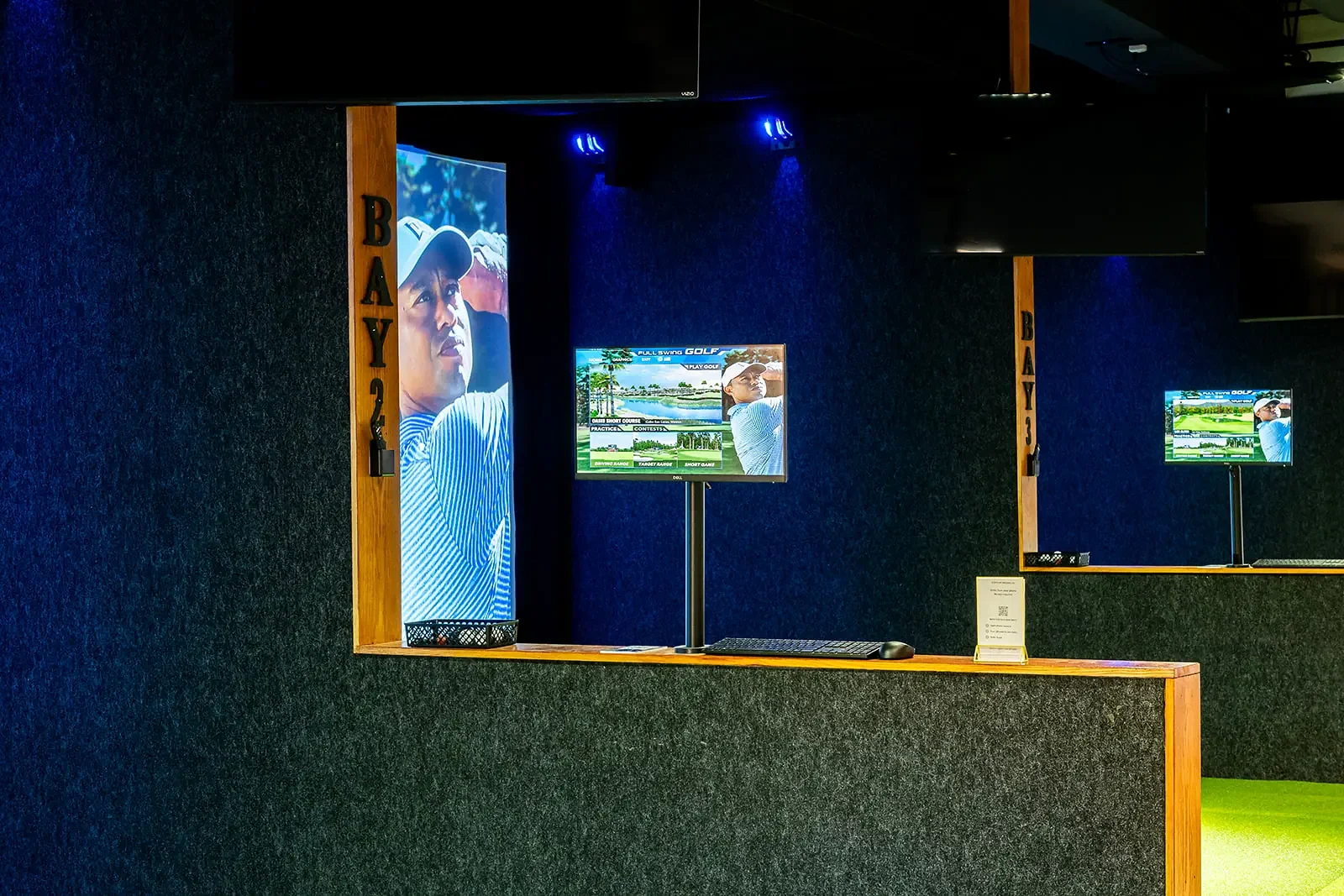 rcc-back-nine-golf-west-midtown-simulator-bays-01.webp