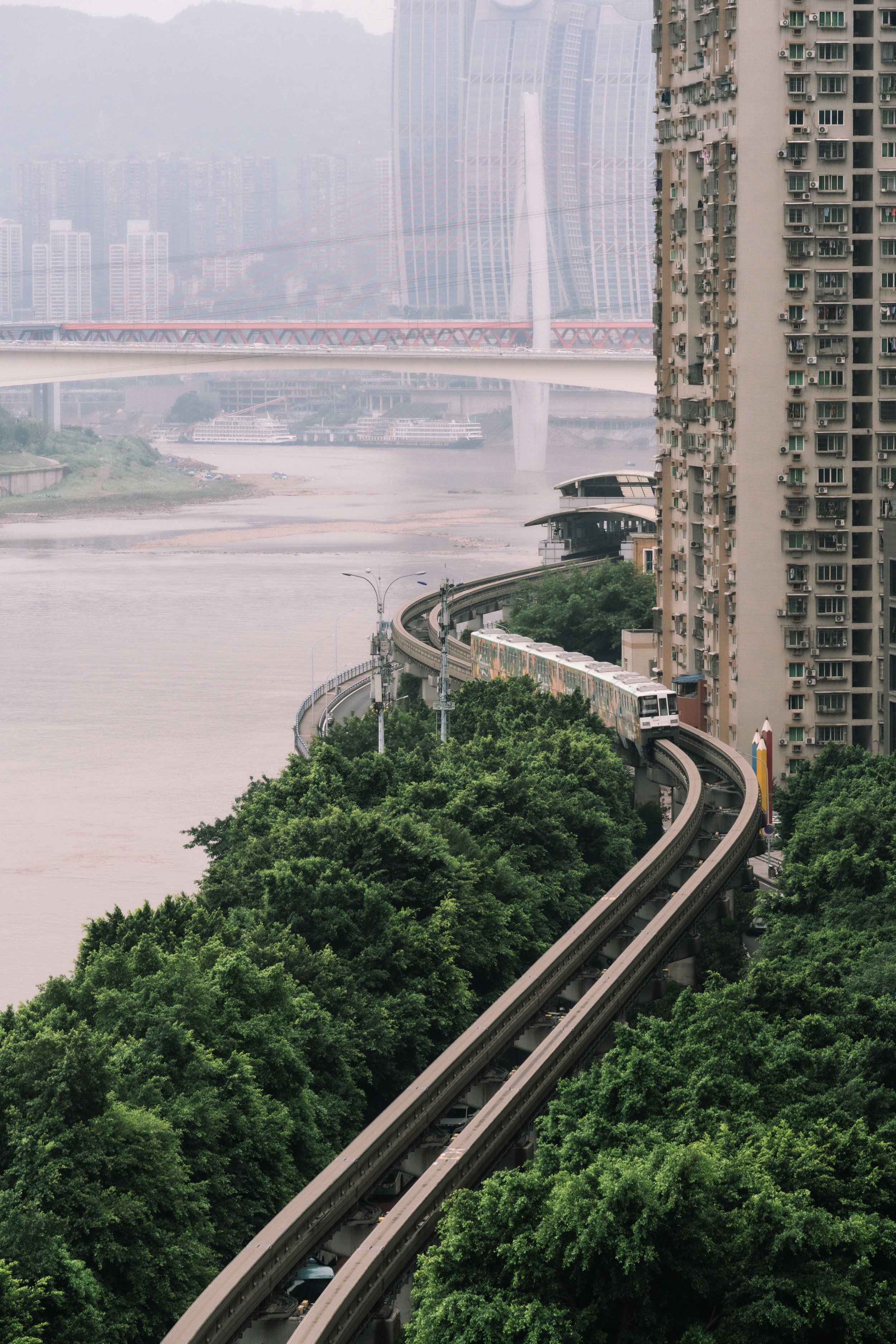 Maggie Ruidi Zhu_Chongqing, Upon Chongqing 4.jpg