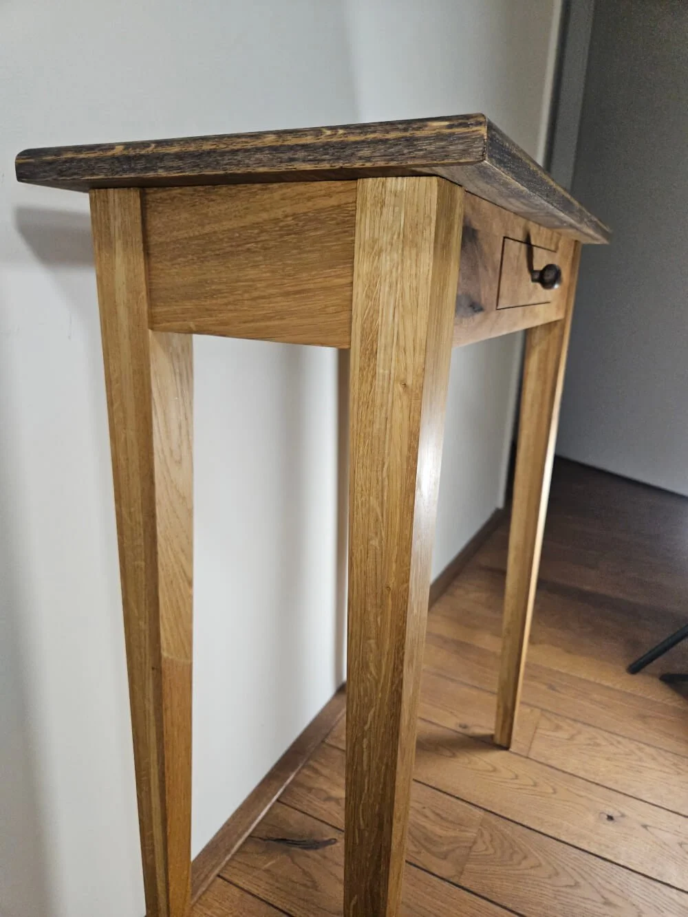 Side-table-nordic-detail.jpg