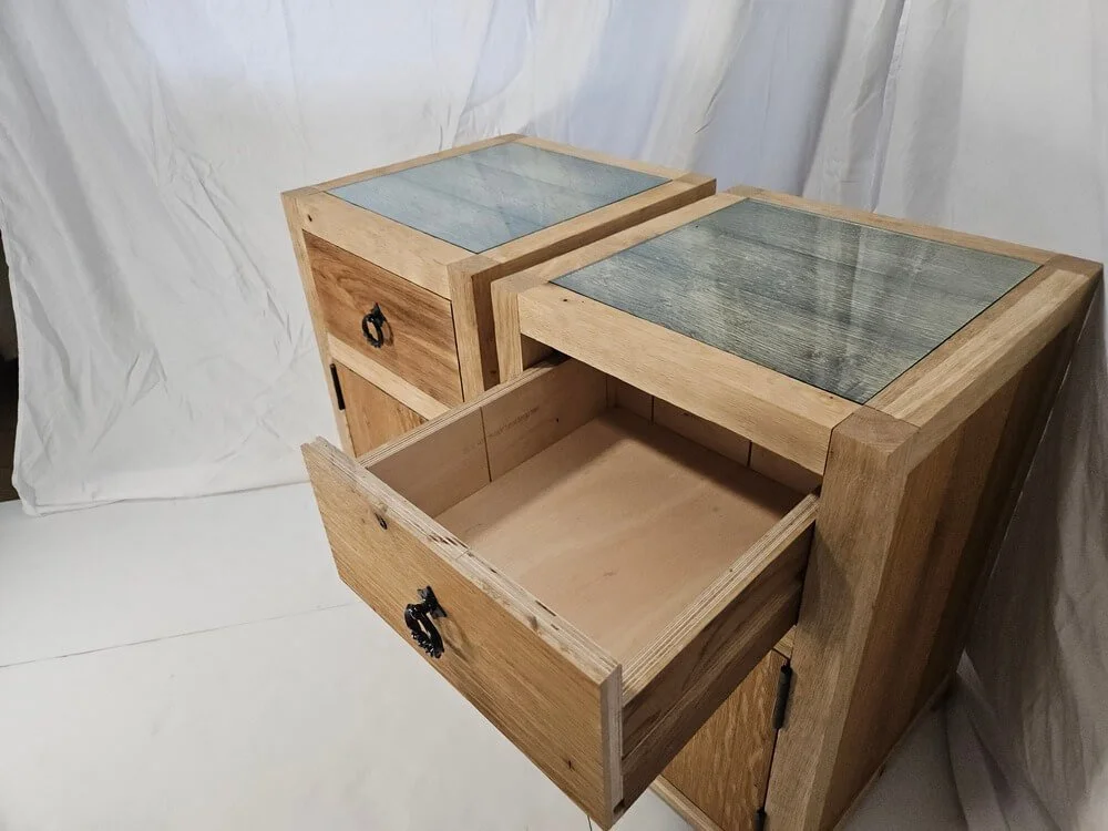 Houten-nachtkastjes-met-lade-ladeaanzicht.jpg