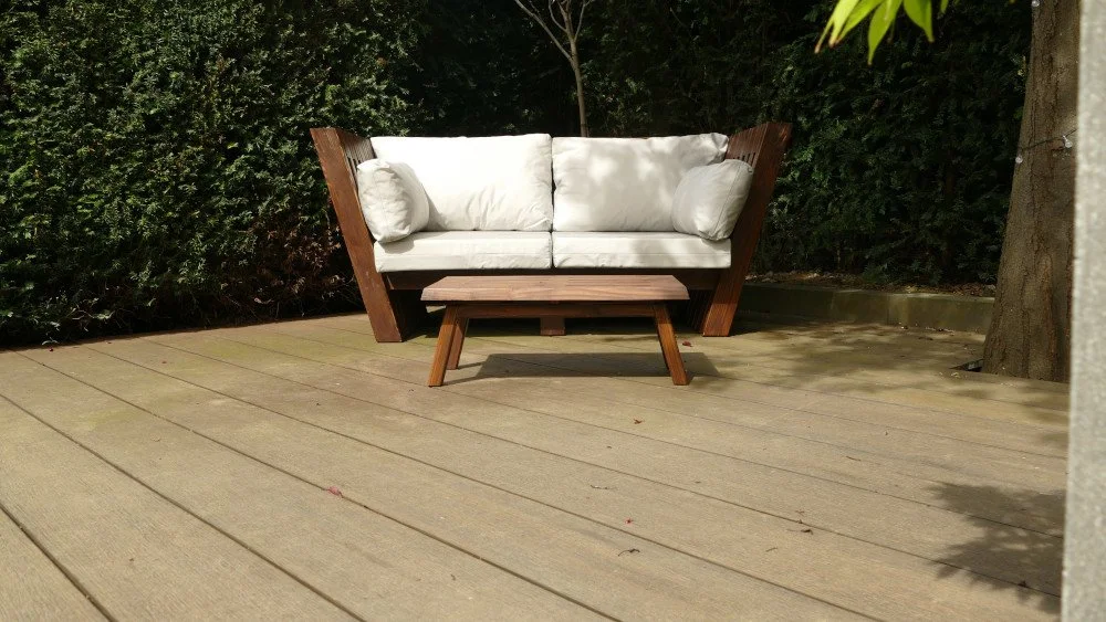 Loungebank-tuin-voor.JPG