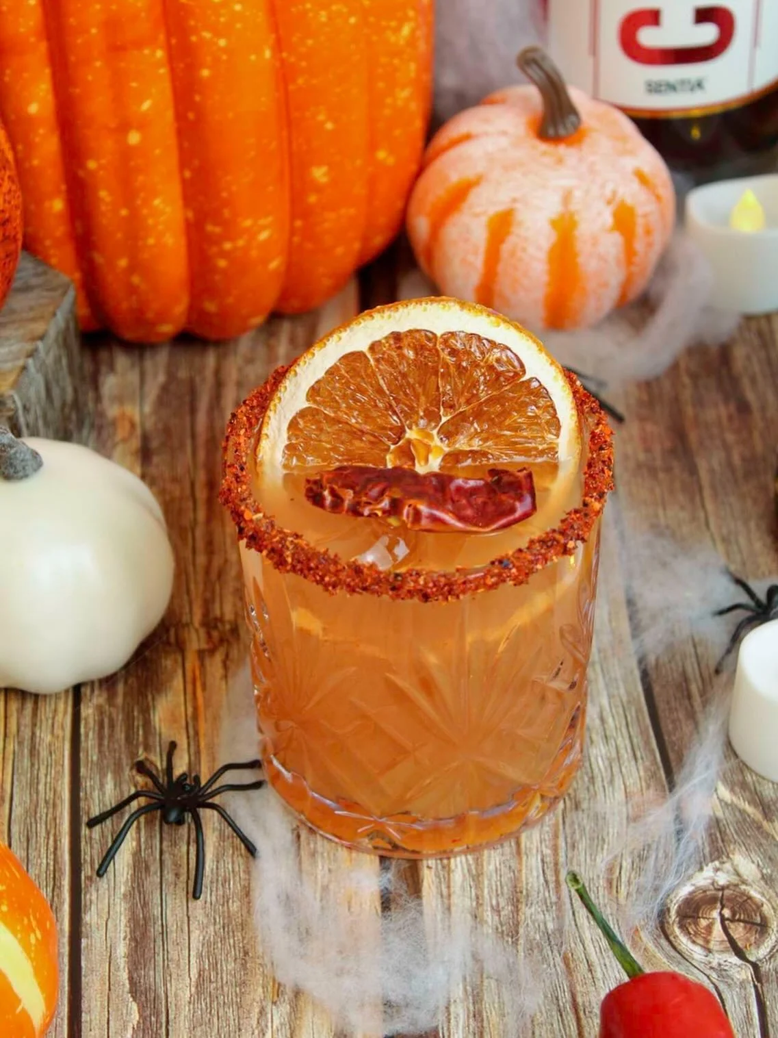 Happy Samhain! 🎃 As the veil between worlds thins, we honour endings, beginnings, and the magic of transformation. 

Tonight&rsquo;s ritual: a Samhain mocktail with @sentiaspirits , a mindful way to toast the turning of the season without the hangov