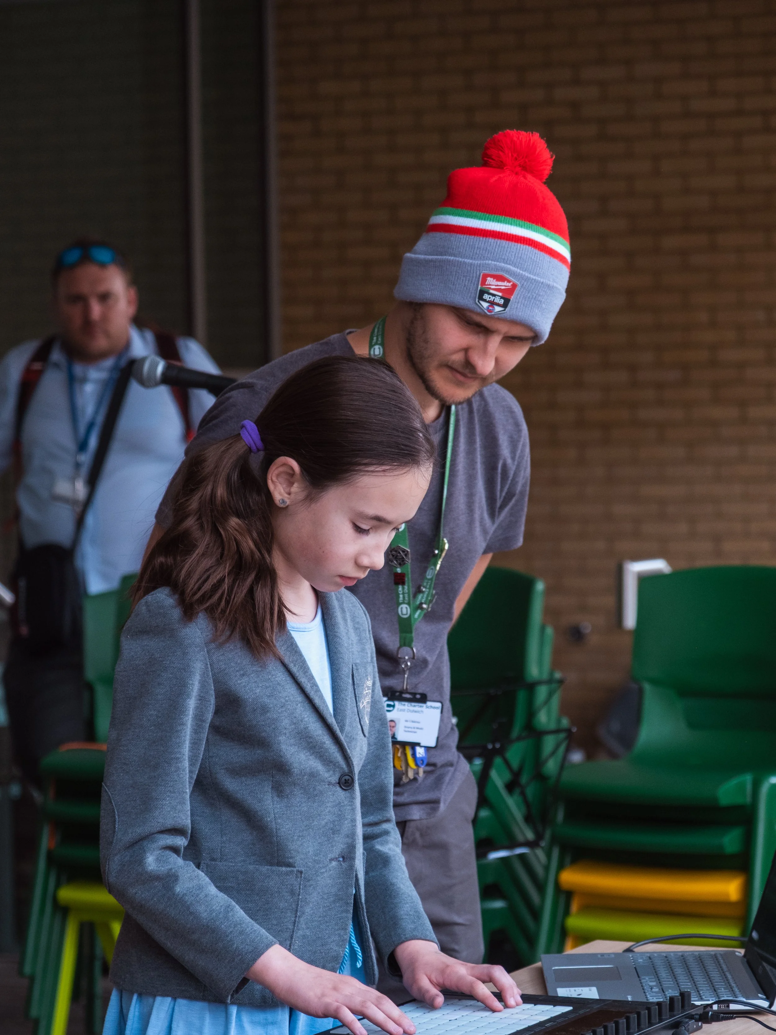 © Oliver McKenzie / Create. Define. Release.