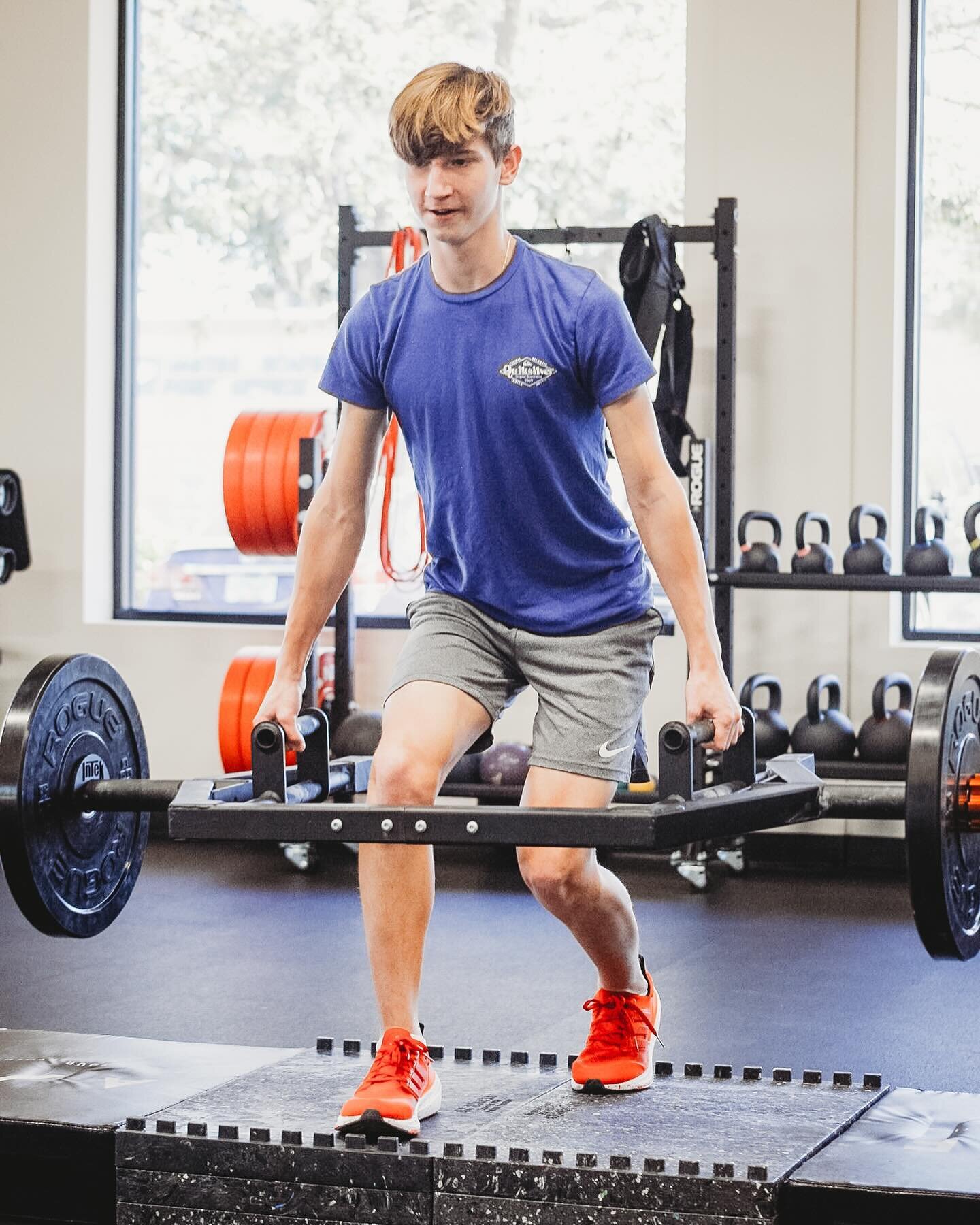 Cooper has participated in our performance program since August. In his first 3 months he jumped:
	- Gained 10 pounds
	- Back Squat increased from 185 to 305 lbs
	- Vertical Jump up 3 inches
	- 10 yd dash down to 1.5 seconds

#sportsperformance #spor