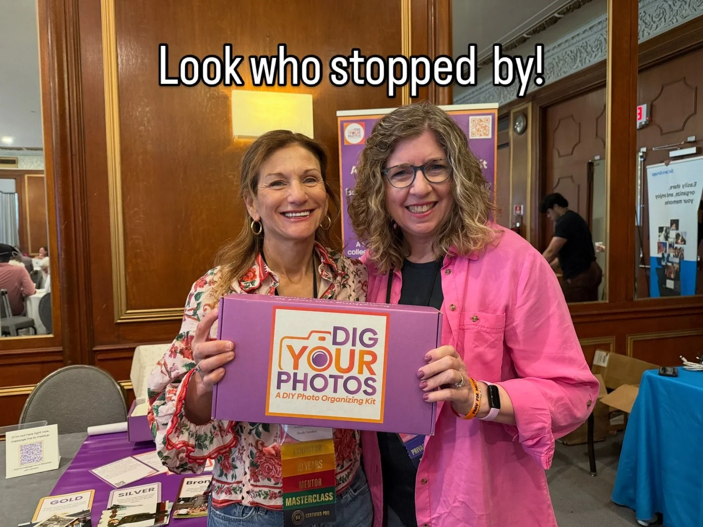 So thrilled to see Al my people stop by the DIG YOUR PHOTOS! Table.  Thank you!!