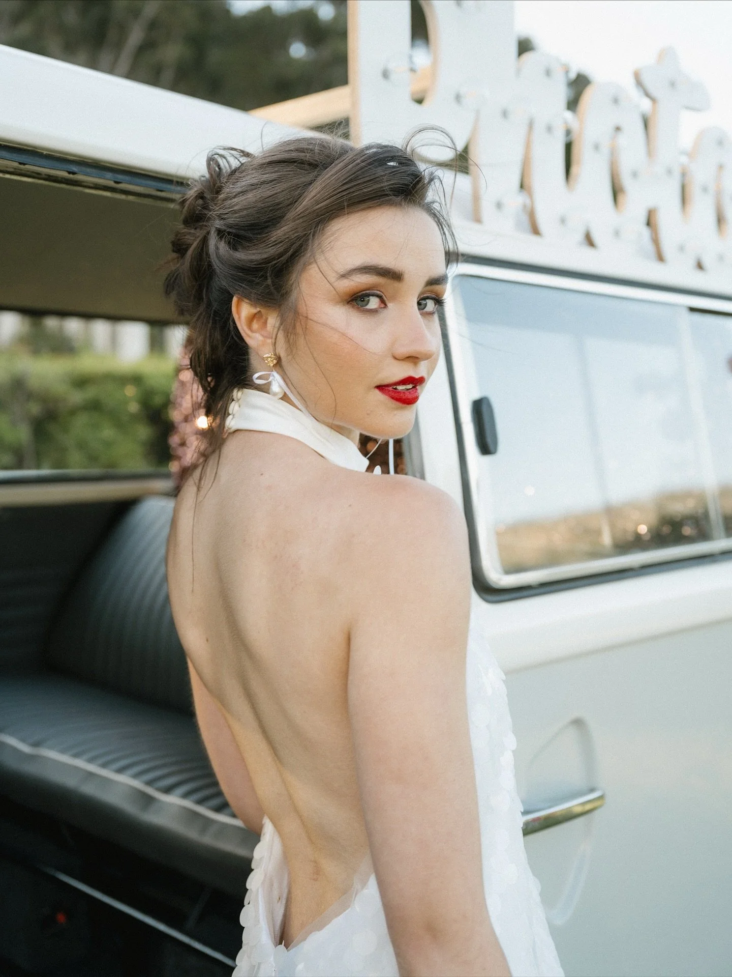 Timeless Muse.
A collaboration of vintage charm and modern elegance.

Venue: @larocheestate
Photo Bus: @ollie_photobus
Photographer: @mick.creative
Coordinator &amp; Florist: @niki__events
MU &amp; Hair: @skoonliefbeauty
Model: @janaaswanepoel
Model: